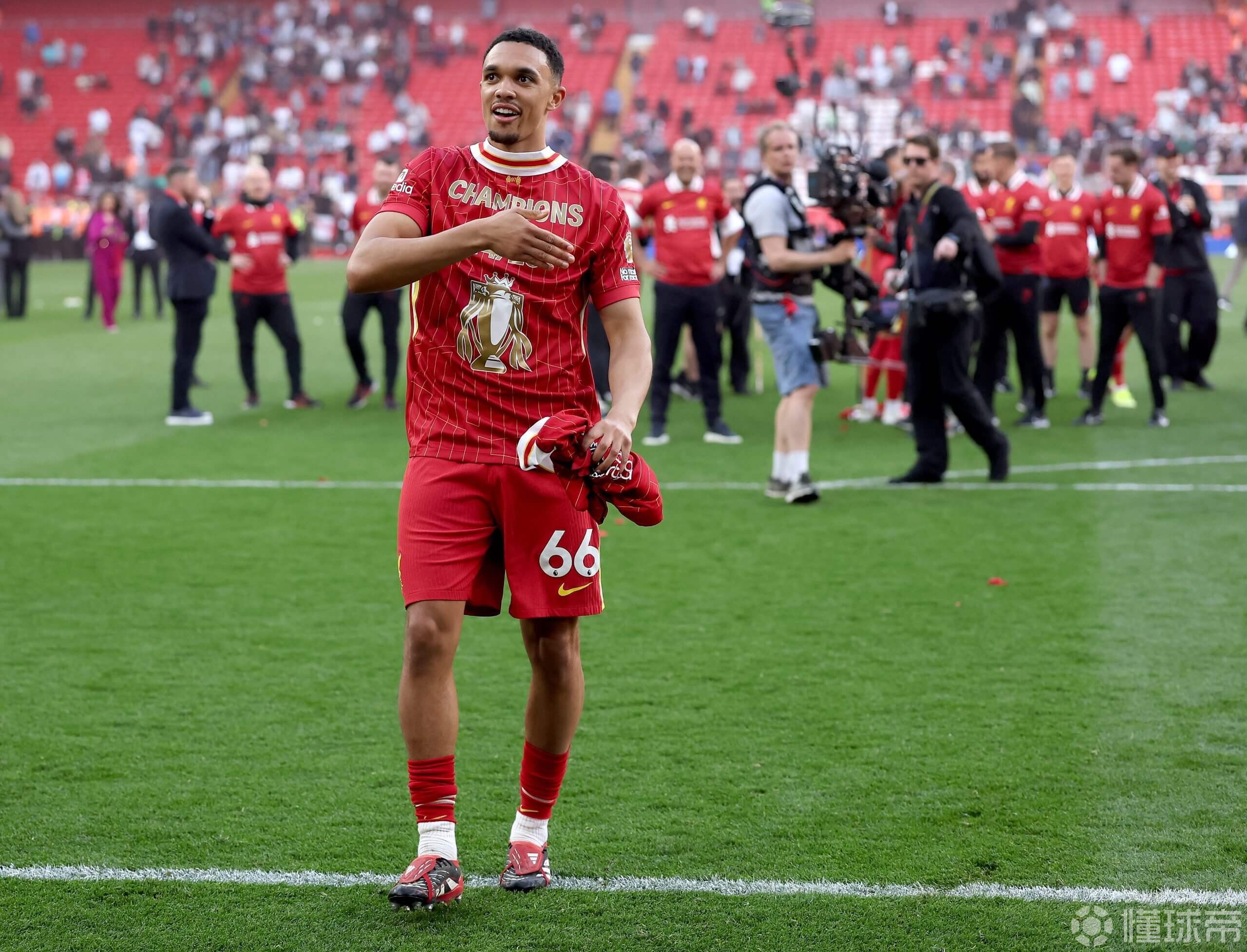 关于阿诺德神还原，利物浦欧冠梦想浮现的信息