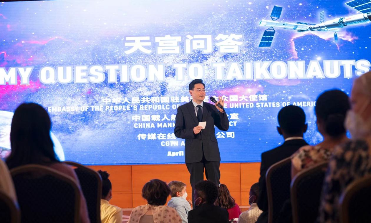 球星聚首宣布退役巨星告别球场引共鸣的简单介绍