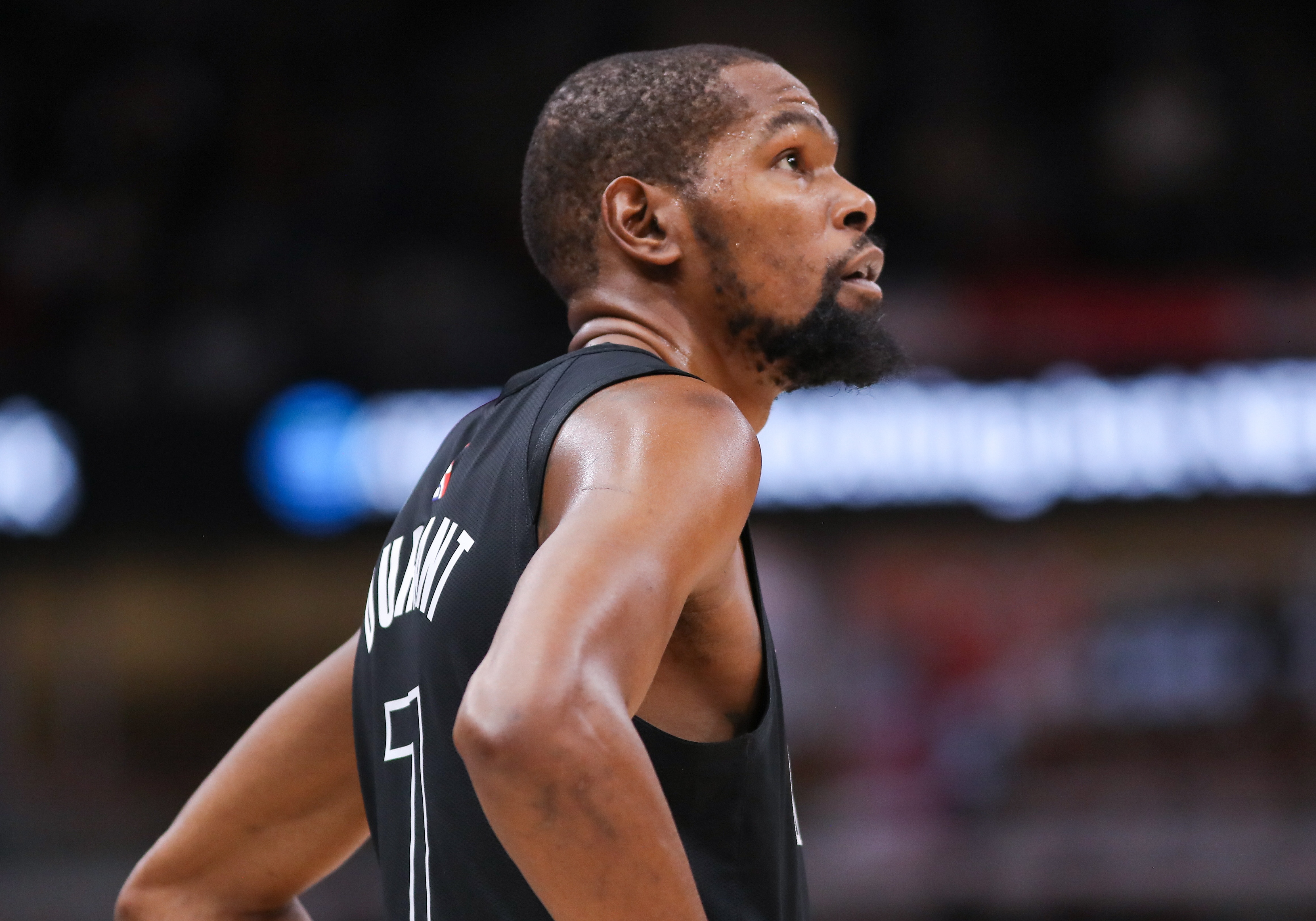 篮网队取得五连胜，杜兰特表现抢眼