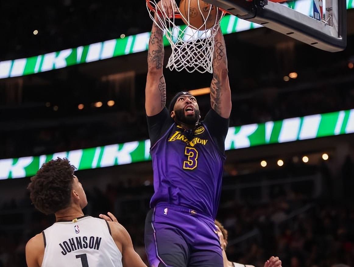 老鹰陷入低谷，格林连败，关键时刻神级表现球队命运悬念！