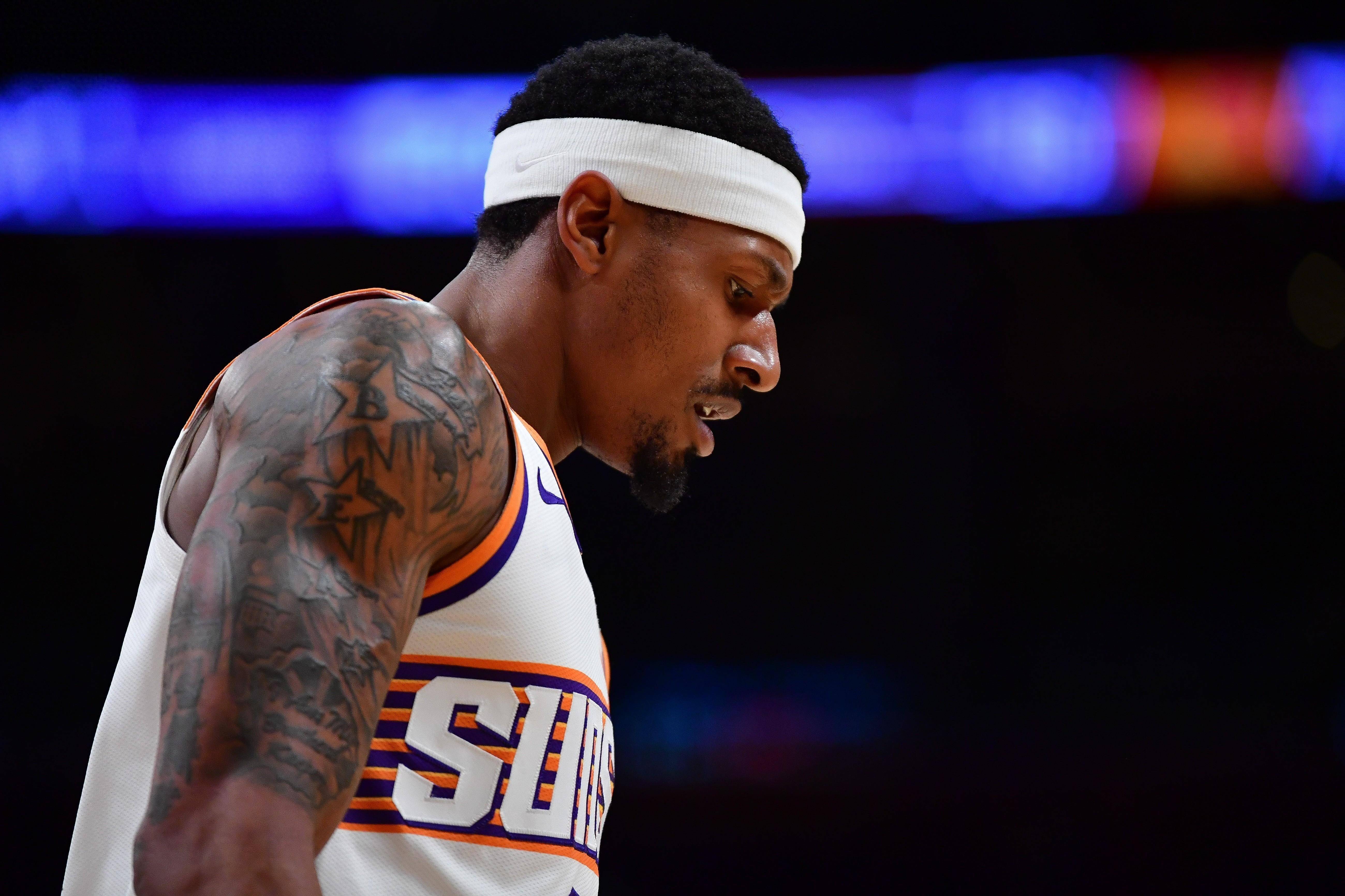 鹈鹕陷入低谷，全明星入选连败，冲击季后赛球队命运悬念！的简单介绍